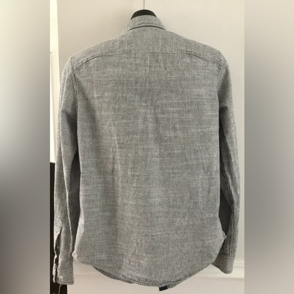 Men’s Gray & White Striped Long Sleeve Button Up Shirt - Picture 2 of 3
